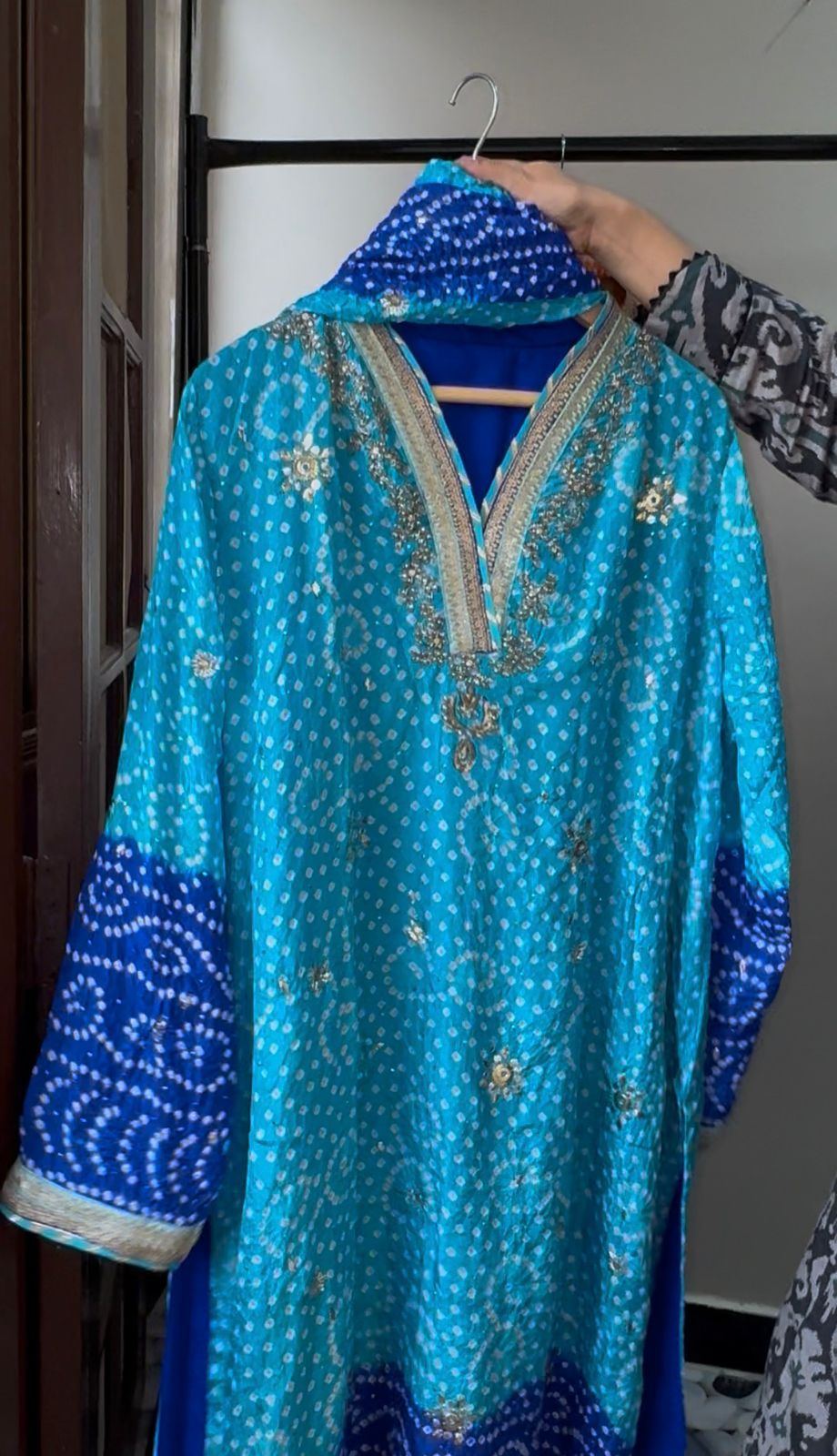 Chunnri Ensemble - Image 3